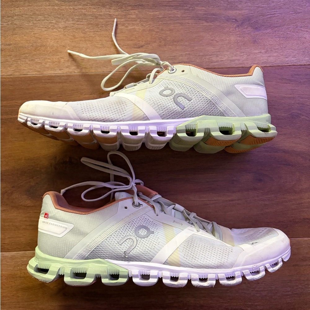 On Running Running Cloud Women’s Cloudtec Helion … - image 1